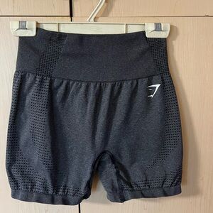 GymShark Vital Seamless shorts- Small